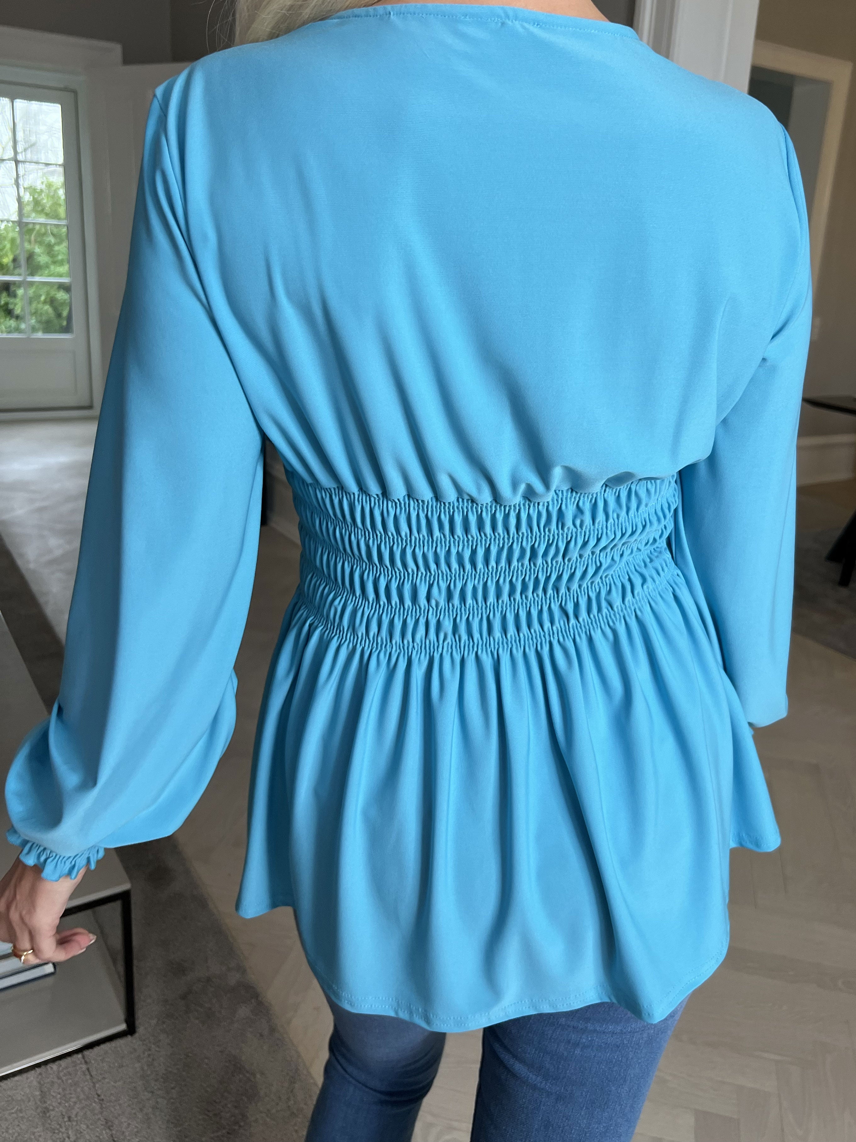 Pams Plain Shirt L/S - Blus i elastiskt tyg med långa ärmar